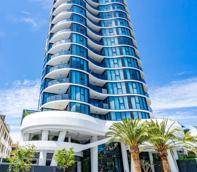 Modern 2-bedroom Private On Floor In Broadbeach *