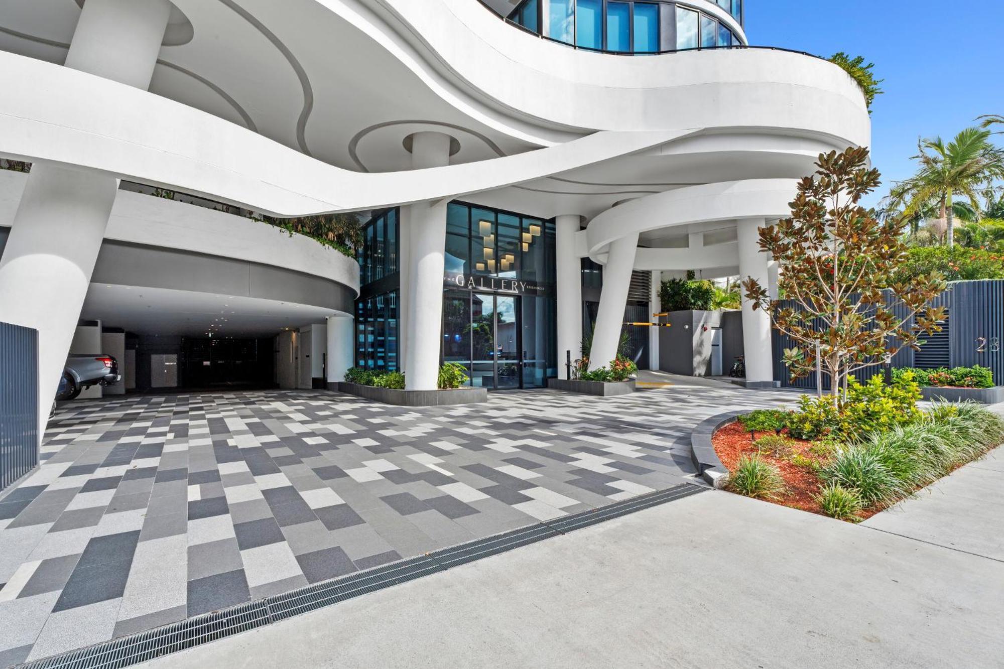 Apartment Modern 2-bedroom Private On Floor In Broadbeach Gold Coast